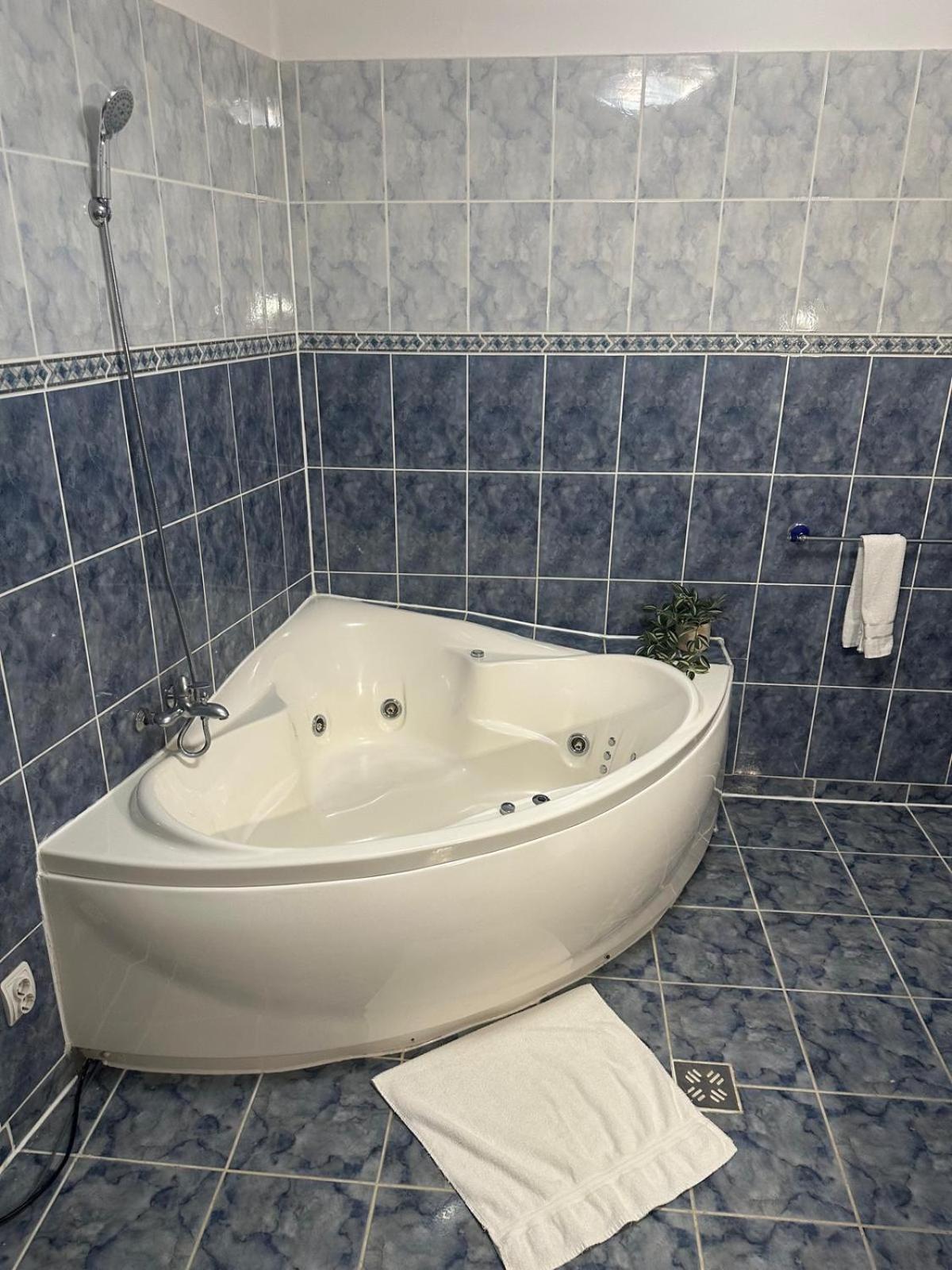 Hotel Rubin*** Gheorgheni  Dış mekan fotoğraf