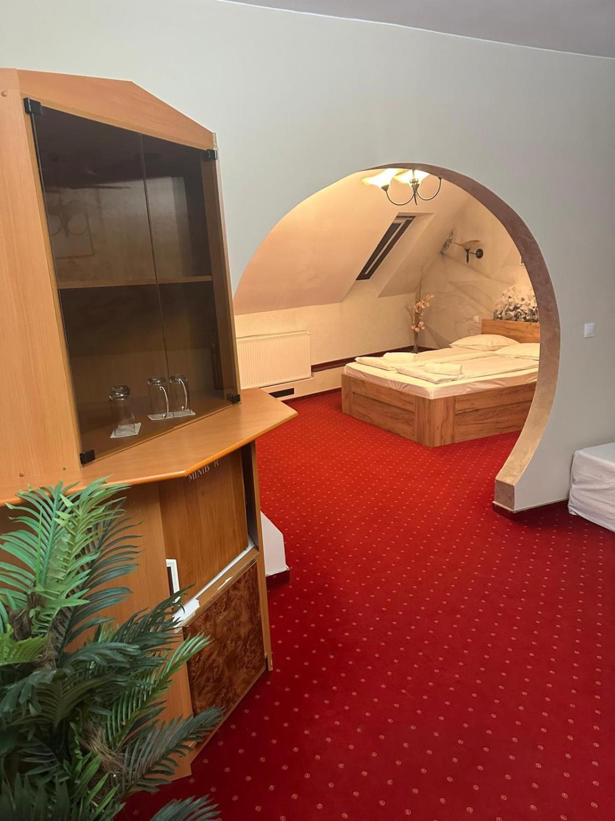 Hotel Rubin*** Gheorgheni  Dış mekan fotoğraf
